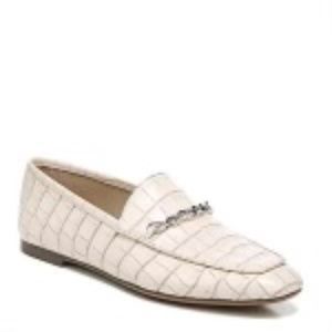 Naturalizer Parrish shoes in porcelain